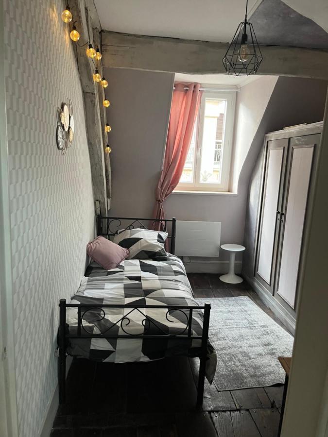 Apartament Les Avatars Saint-Amand-Mont-Rond Zewnętrze zdjęcie